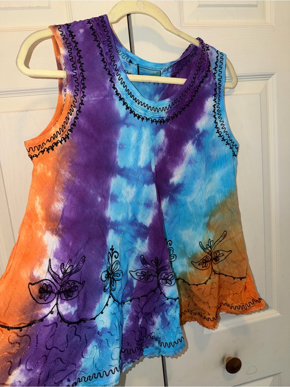 India Boutique tie-Dye Sleeveless Top in Purple & Blue with Black Embroidery